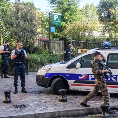 Sex franska soldater blev avsiktligt påkörda i Parisförorten Levallois-Perret den 9 augusti 2017.
