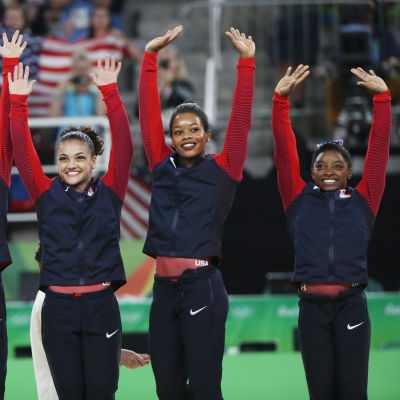 USA:s guldlag i artistisk gymnastik i OS i Rio 2016.