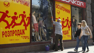 Den ekonomiska krisen syns i gatubilden i Ukraina