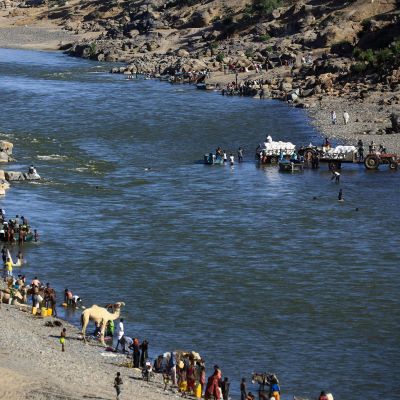 Etiopiska flyktingar påväg till Sudan