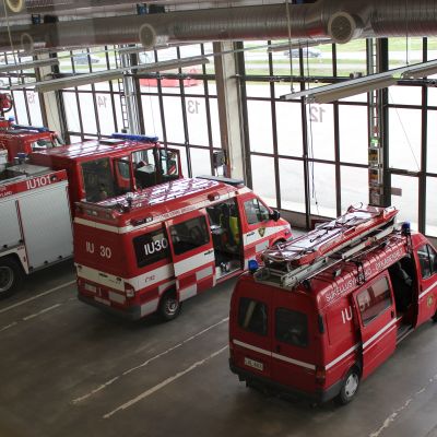 brandbilar och ambulanser i borgå brandkår