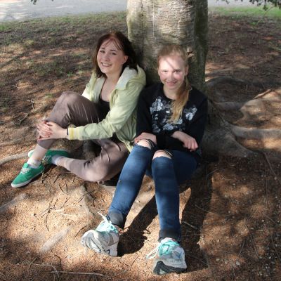 Sirkku Ullgren ja Emilia Hakkarainen Joensuusta.