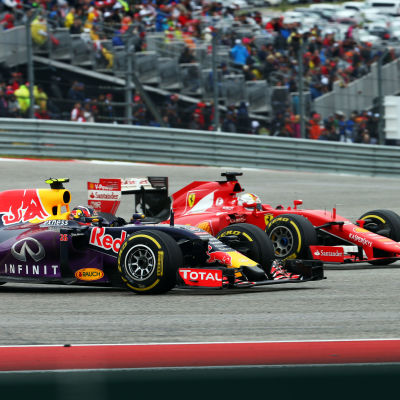 Sebastian Vettel och Daniil Kvyat, hösten 2015.