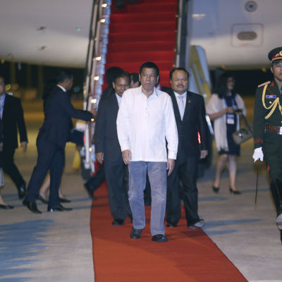 Rodrigo Duterte anländer till Asean-toppmötet