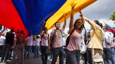 Oppositionen demonstrerar mot regimen i Venezuela i juni 2014