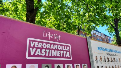 Valaffisch för Rörelse Nu där det på svenska står "valuta för skattepengar".