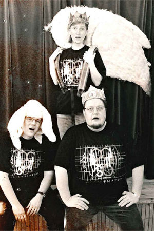Radiopersoonat Antti Pajamo, Minna Lindgren ja Risto Nordell eli Pajatson tekijät 1997. Antti Pajamo, Minna Lindgren, Risto Nordell