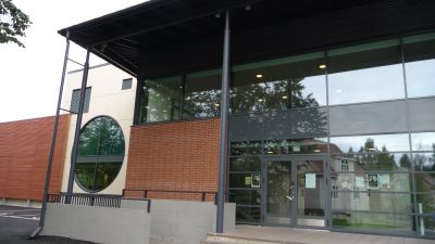 idrotts- och ungdomsgård
