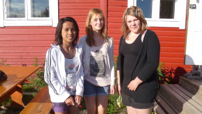 Ungdomarna är själva med och planerar vad de vill göra i sommar. Från vänster: Nida Lundberg, Emelie Stark och Frida Ekholm.