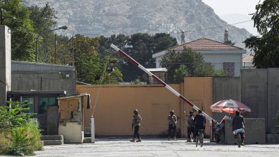 Vakter vid den gröna zonen i Kabul