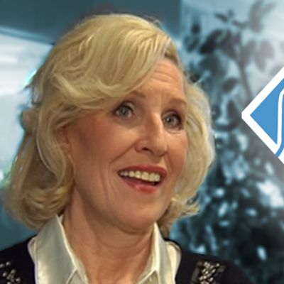 Eija Vilpas ja Suomen kuurosokeat ry:n logo.