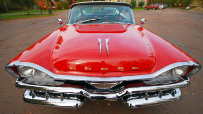 "Dollargrinet" på en 1957 Dodge Custom Royal
