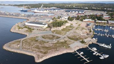 Flygbild över Drottningberg i Hangö.