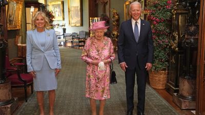 Jill Biden, drottning Elisabeth och Joe Biden på Windsor Castle 13.6.2020