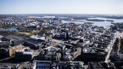 Flygfotografi av Helsingfors tågstation maj 2020.
