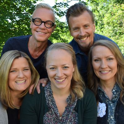 Jim Björni, Paul Svensson, Camilla Forsén-Ström, Elin Skagersten-Ström, Lee Esselström i gruppbild.