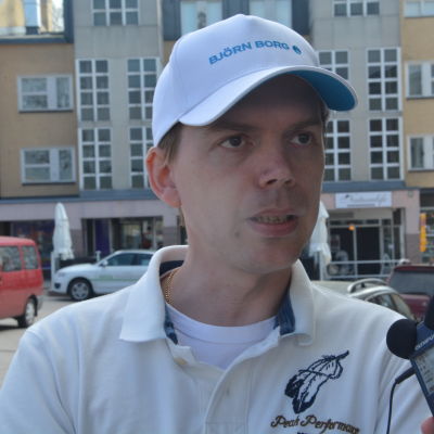 Pontus Lindholm