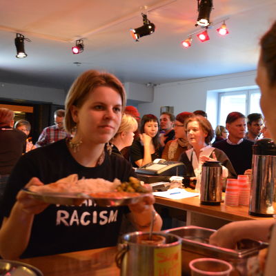Vimmel på teater Viirus.