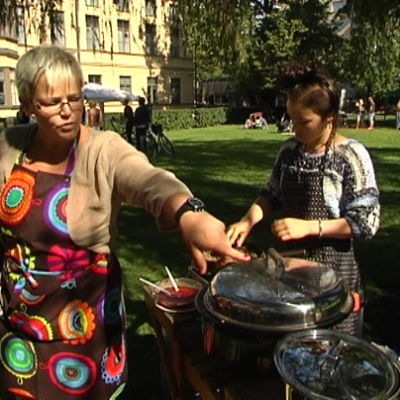 Melissa Arni-Hardén säljer koreanska läckerheter