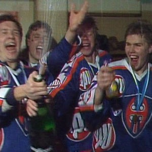 Tapparan Timo Susi ja Timo Jutila juhlivat mestaruutta 1987.