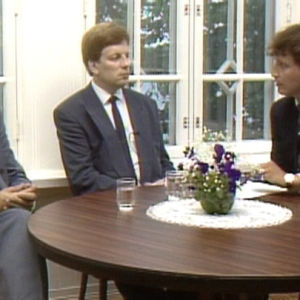 Lauri Ihalainen ja Esko Aho kertovat neuvotteluista.