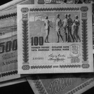 Vanhoja markka-seteleitä.