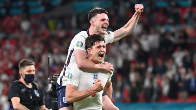 Declan Rice och Harry Maguire jublar under EM.