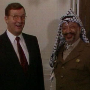 Jasser Arafat ulkoministeri Kalevi Sorsan vieraana