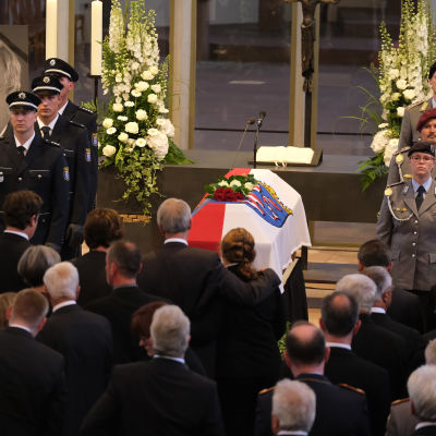 Begravning för den mördade politikern Walter Lübcke i juni 2019.