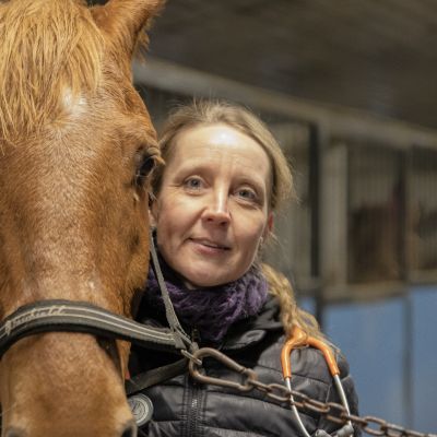 Kati Lehtimäki ja hevonen
