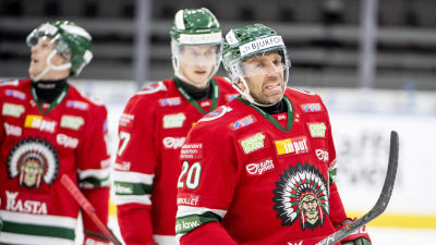 Joel Lundqvist grimaserar.