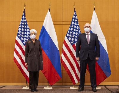 USA:s och Rysslands vice utrikesministrar Wendy Sherman och Sergej Rjabkov 
