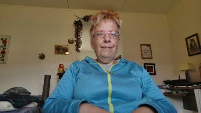 Företagaren Stina Österbro i sitt hem.