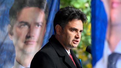 49-årige Péter Márki-Zay, konservativ borgmästare för staden Hódmezővásárhely i södra Ungern. Den här bilden togs under ett kampanjmöte i huvudstaden Budapest den 10 oktober.