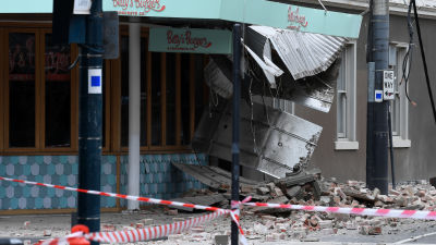 Betty's Burger-restaurangen i Windsor skadades i jordbävningen.
