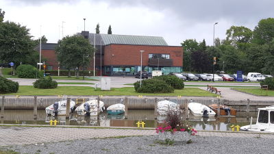 Ingå kommunhus och bibliotek.