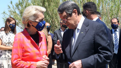 Cyperns president Nicos Anastasiades med EU-kommissionens ordförande Ursula von der Leyen.