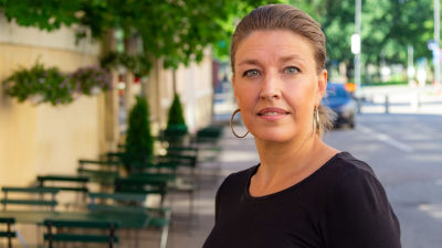 Tampereen yliopiston kuntatutkija Jenni Airaksinen