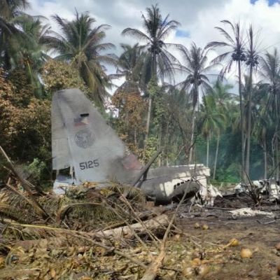 Filippinskt militärplan kraschade på ön Jolo. 