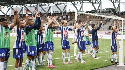 HJK firar seger.