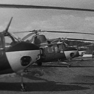 Helikoptereita Tampereen Härmälän kentällä