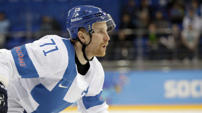 Leo Komarov i OS.