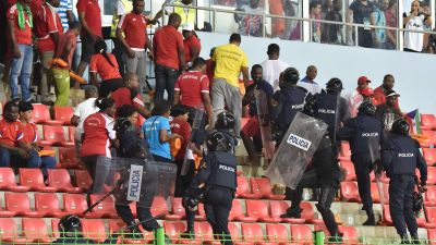 Läktarbråk under de afrikanska mästerskapen, semifinal Ghana-Ekvatorialguinea, 5.2.2015