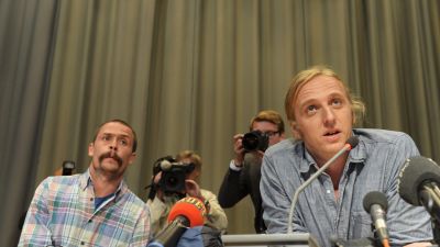 Journalisterna Martin Schibbye och Johan Persson håller presskonferens i Stockholm.