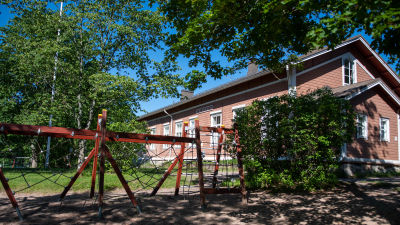 Bromarv skolas leklpalts