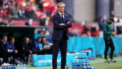 Finlands förbundskapten Markku Kanerva under matchen mot Danmark.