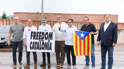 De katalanska separatisterna Raul Romeva, Jordi Turull, Jordi Cuixar, Joaquim Forn, Jordi Sanchez, Josep Rull and Oriol Junqueras benådades och släpptes ut ur fängelset 23.6.2021