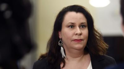 Grundlagsutskottets ordförande Johanna Ojala-Niemelä
