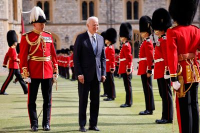 Pompa och ståt då president Joe Biden anländer till Windsor Castle 13.6.2021