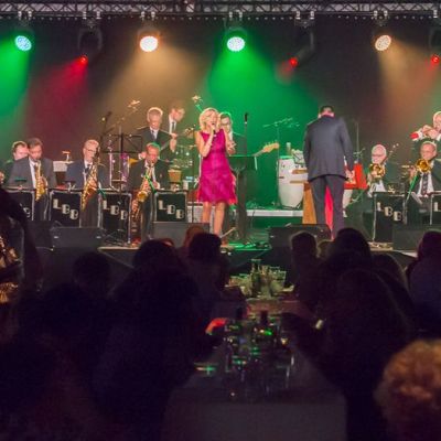 Lahti Big Band esiintyy solistinaan Elina Pakkanen.
